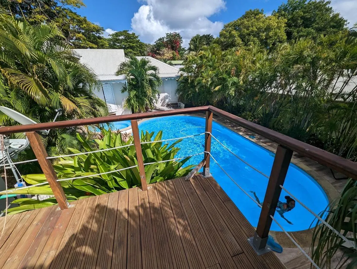 Villa Avec Piscine Saint-François Nyaraló